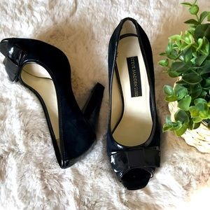 Steve Madden Black Suede Peep Toe Pump Size 7